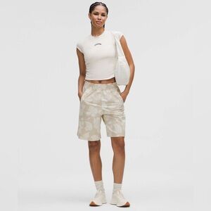 Lululemon Stretch Woven Ruffle-Waist High-Rise Short 9"